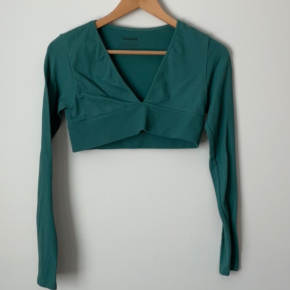Garage crop top